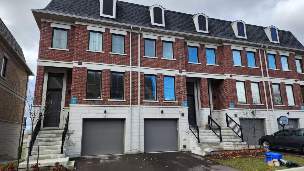 70 Seacoasts CIR, Vaughan, ON L6A 1G3