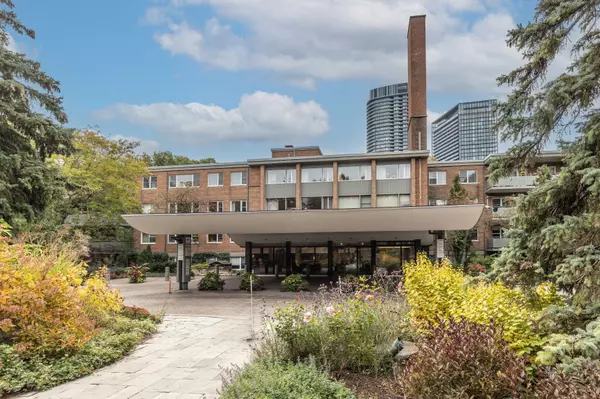 Toronto C09, ON M4W 1K3,21 Dale AVE #836