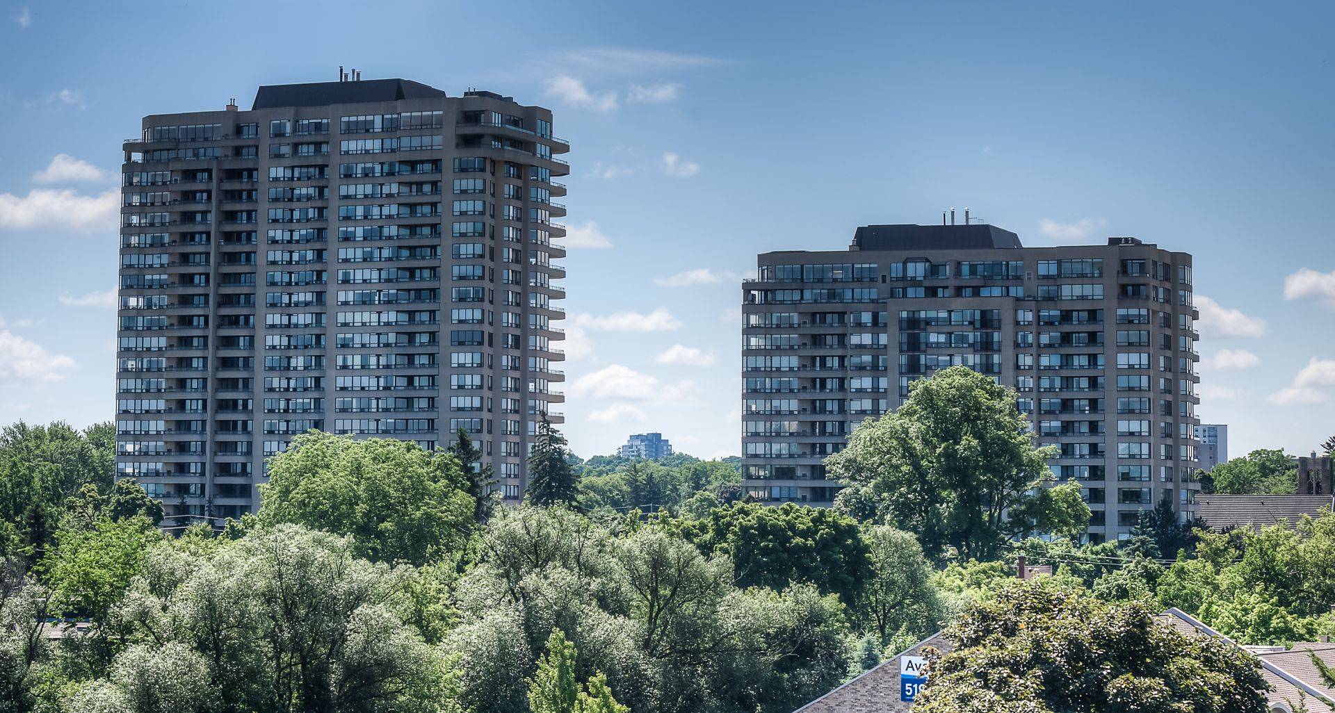 Waterloo, ON N2J 4S3,6 Willow ST #1607