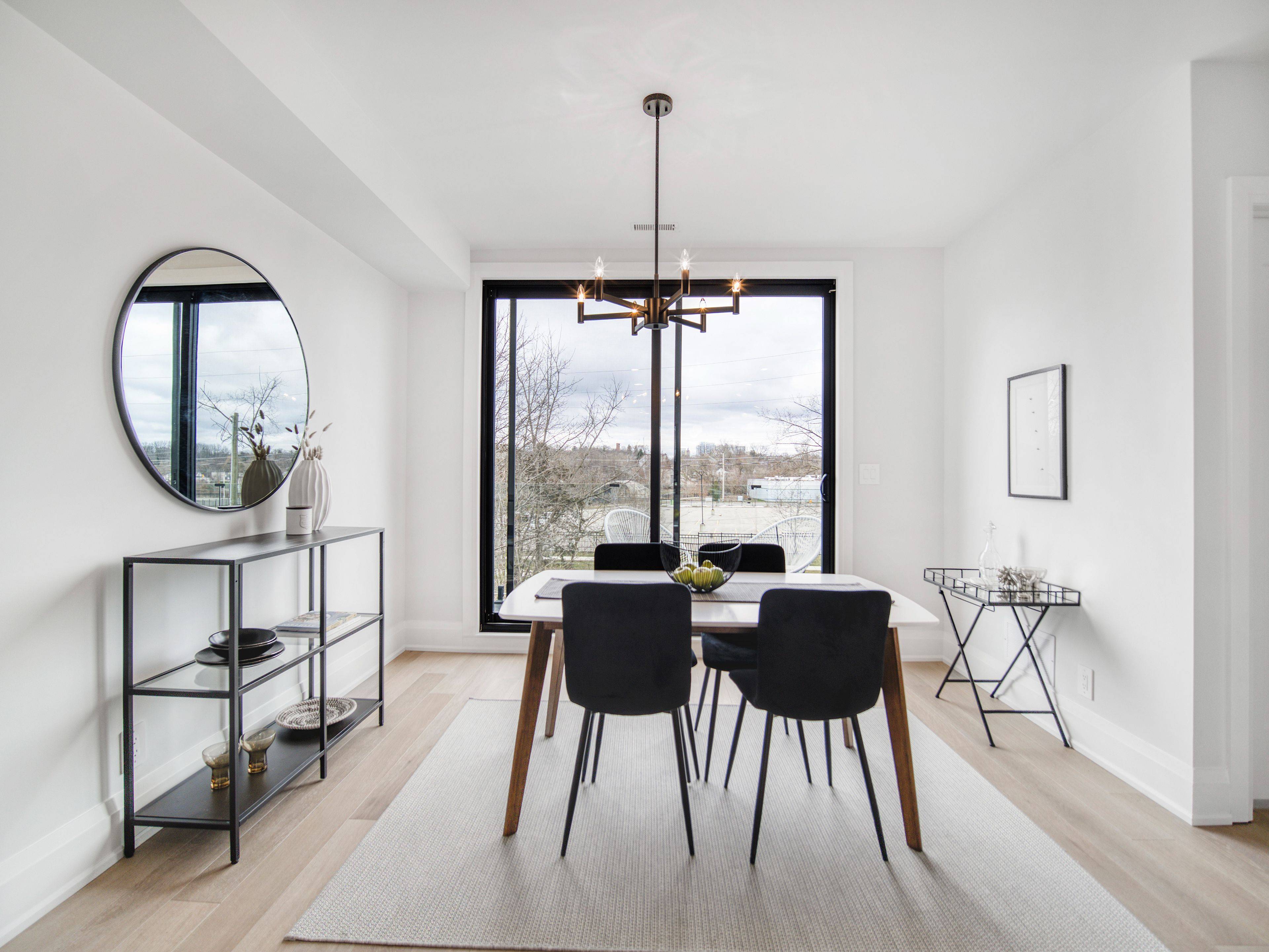 Newmarket, ON L3Y 3V7,59 Charles ST #8
