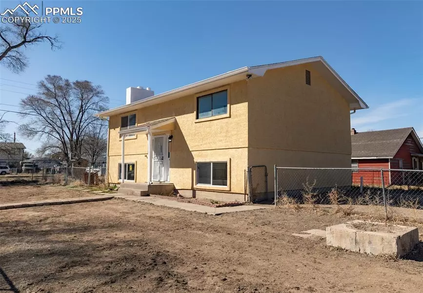 705 North LN, Avondale, CO 81022