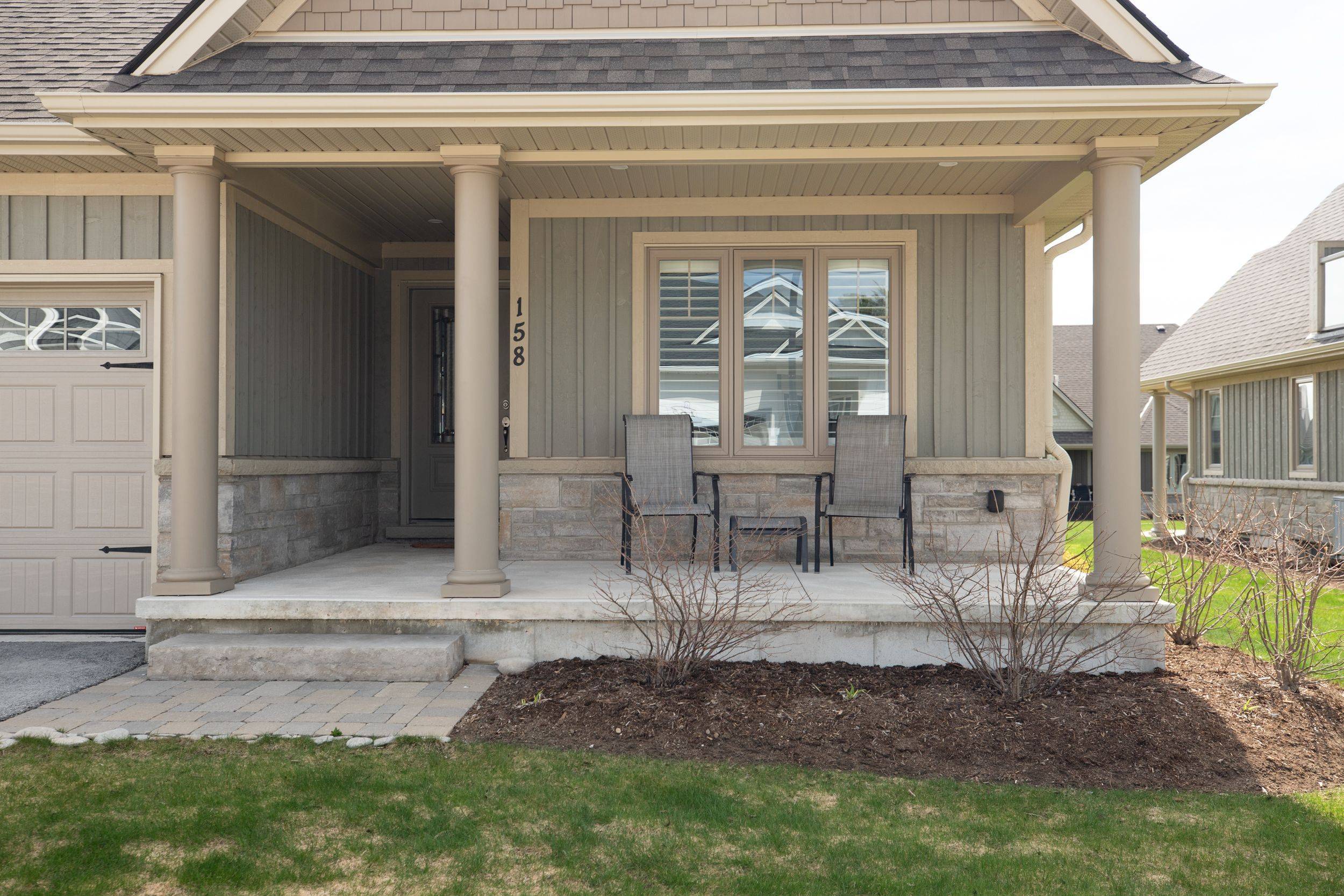 Georgian Bluffs, ON N0H 1S0,158 Hawthorn CRES #11