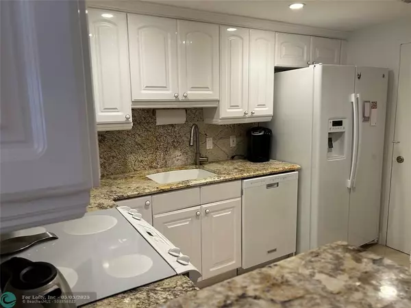 Fort Lauderdale, FL 33308,5100 Dupont Blvd #6N