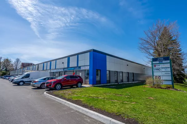 2700 Lancaster RD #100, Elmvale Acres And Area, ON K1B 4T7