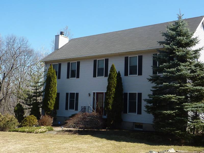 4 Stoneleigh Ter, Riverdale Boro, NJ 07457