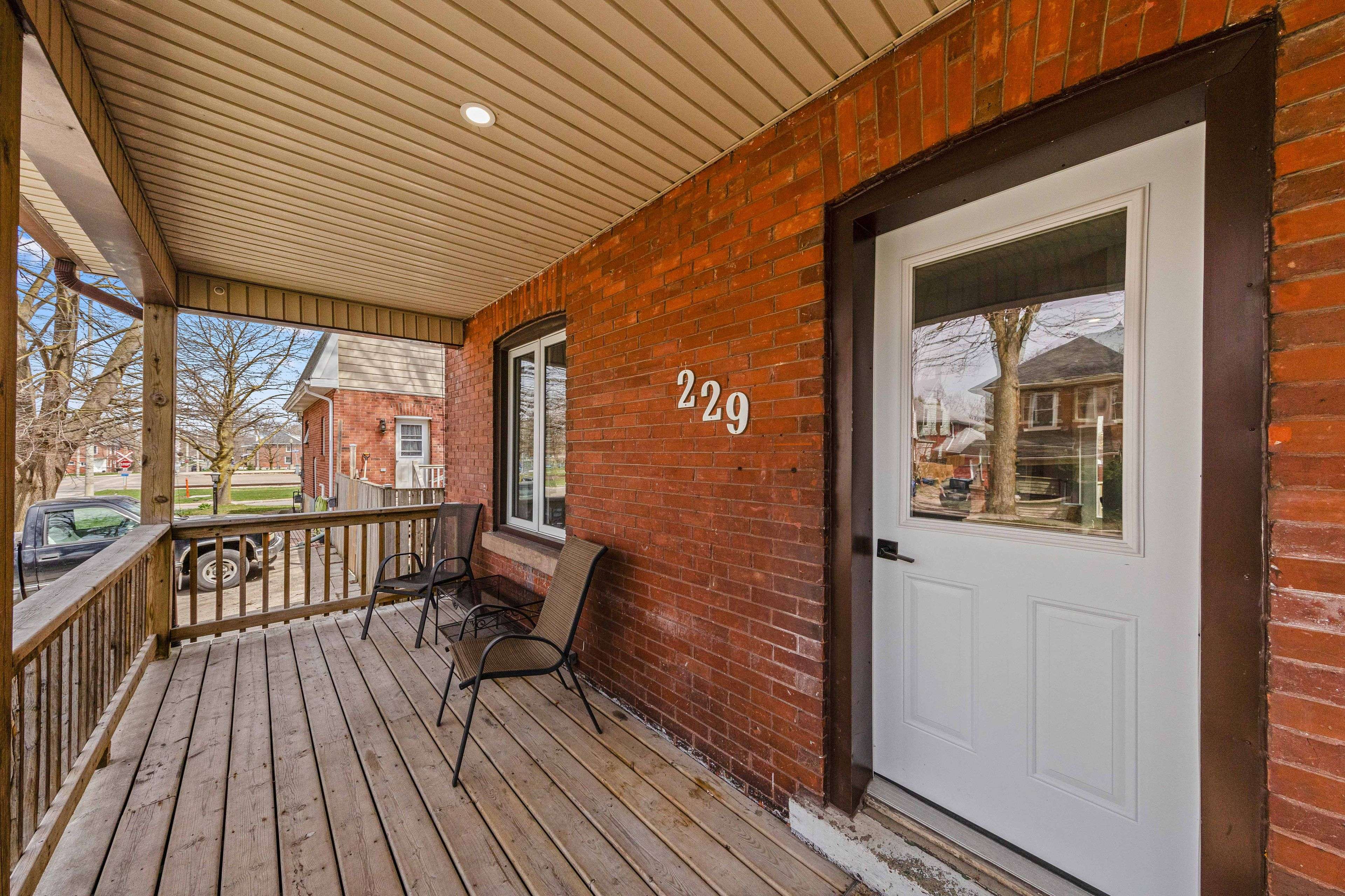 Stratford, ON N5A 4G1,229 Nile ST