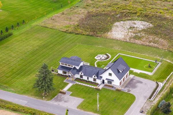 6346 Clemens RD, Clarington, ON L1C 5R3