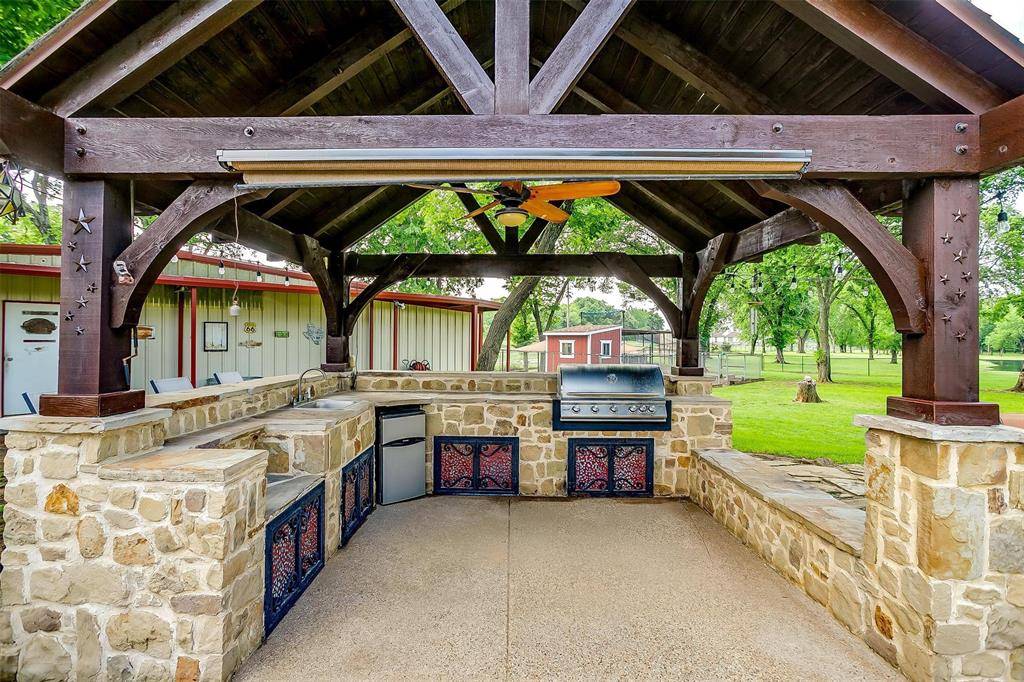 Burleson, TX 76028,1320 Fox Lane