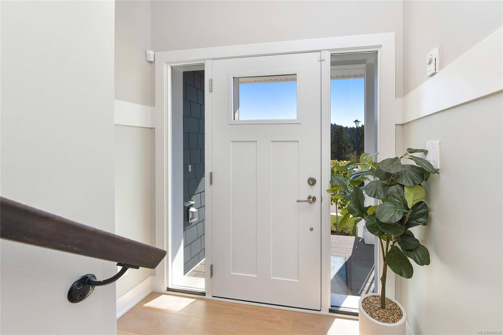 Langford, BC V9B 6Z7,1524 Atlas Dr