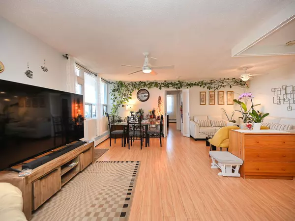 Mississauga, ON L4Y 3A3,3065 Queen Frederica DR #1107