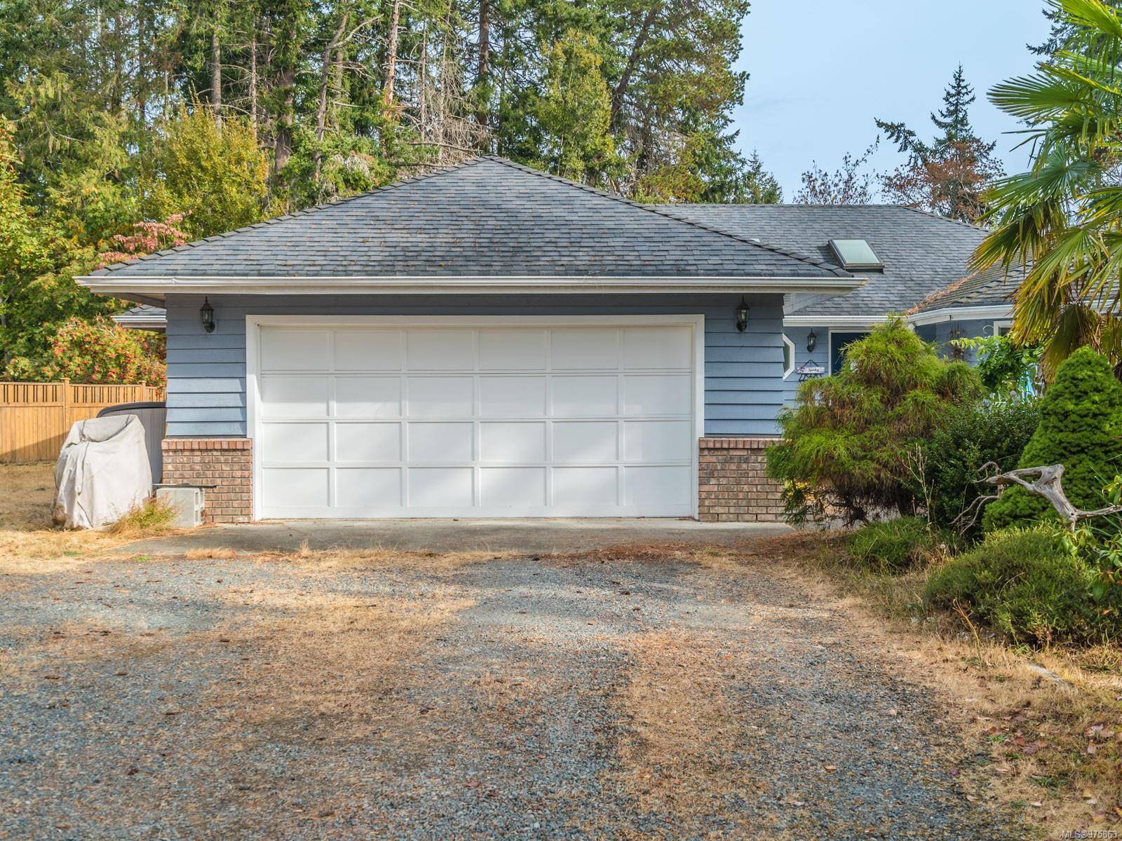 Parksville, BC V9P 1C7,563 Island Hwy W