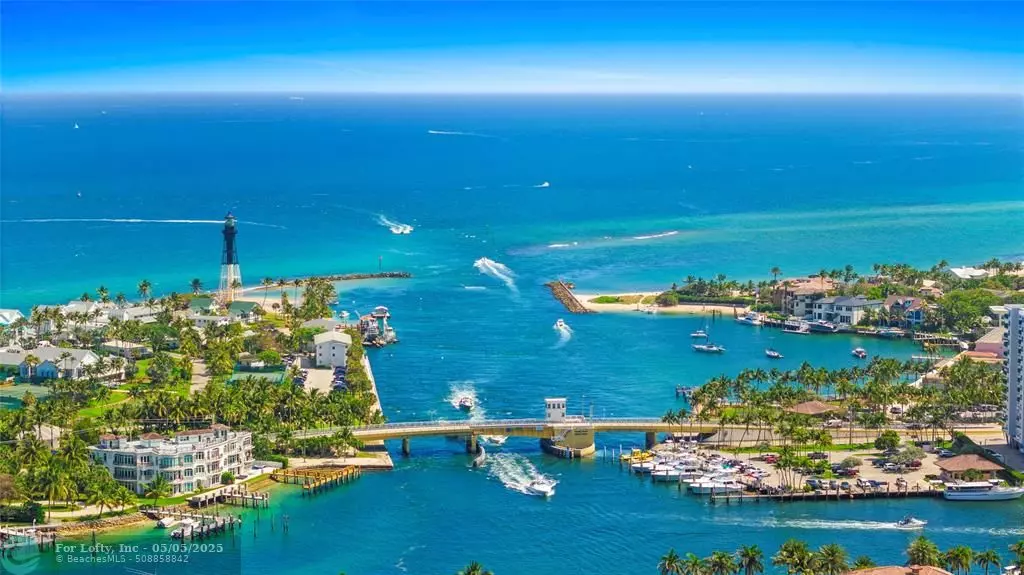 2755 NE 28th Ave #F2, Lighthouse Point, FL 33064