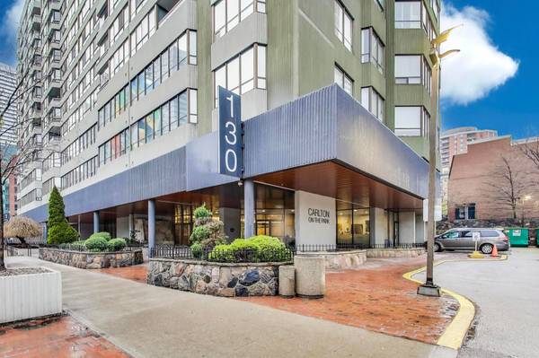 130 Carlton ST #804, Toronto C08, ON M5A 4K3