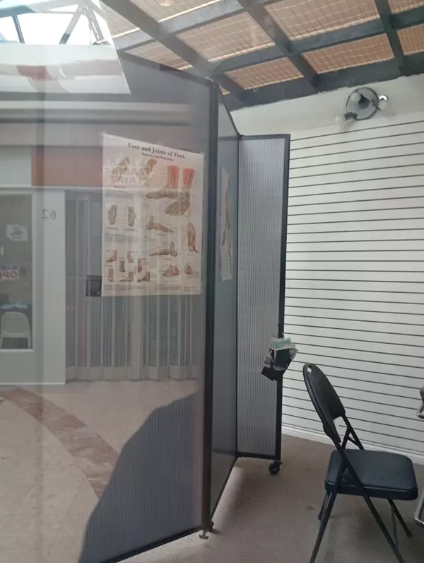 Richmond Hill, ON L4B 3P2,670 Highway 7 ST E #61