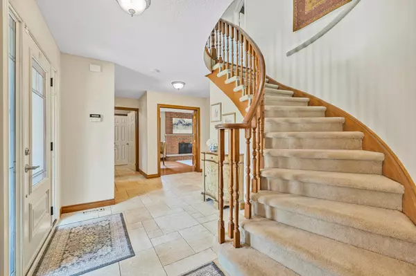 Caledon, ON L7C 1P9,7 Summergate CT