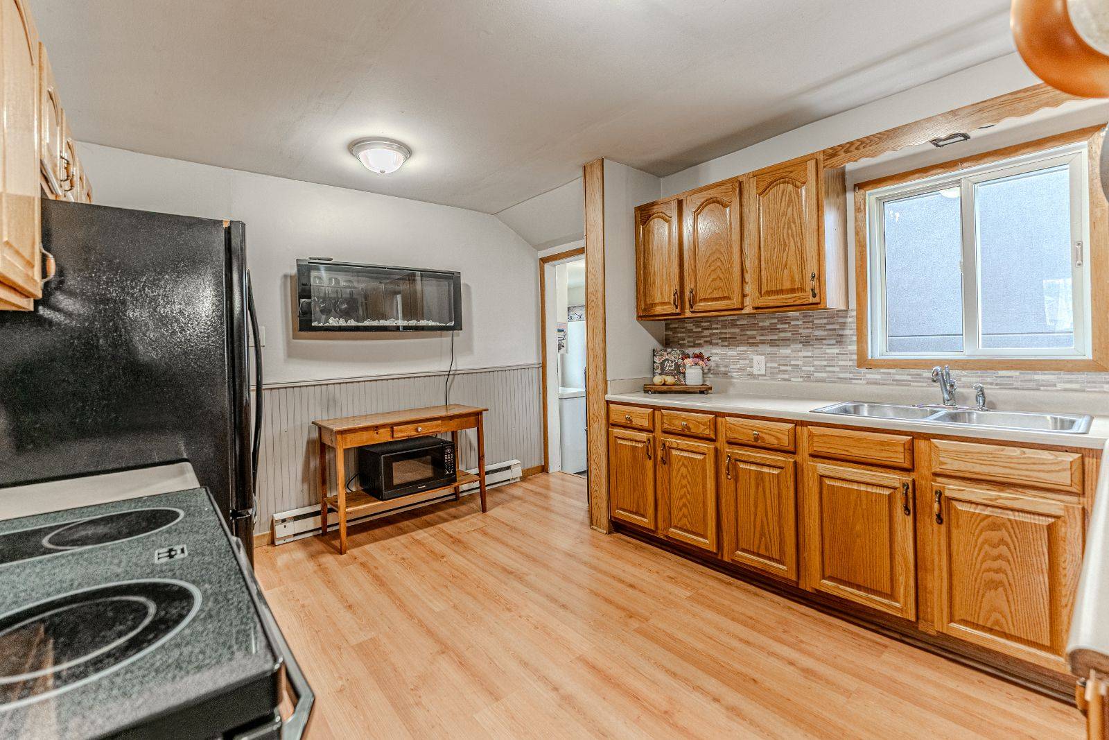Adjala-tosorontio, ON L0M 1M0,8343 Main Street Lisle N/A