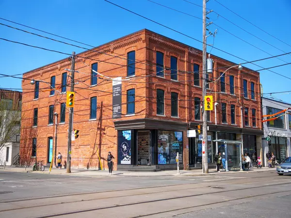 974 Queen ST E #300, Toronto E01, ON M4M 1K1