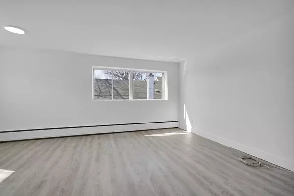 London South, ON N6J 2R4,25 Orchard ST #312