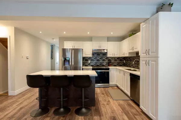 Bracebridge, ON P1L 0C8,31 Nicole Park CT