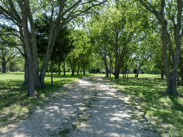 Lorena, TX 76655,1355 N Houston Street