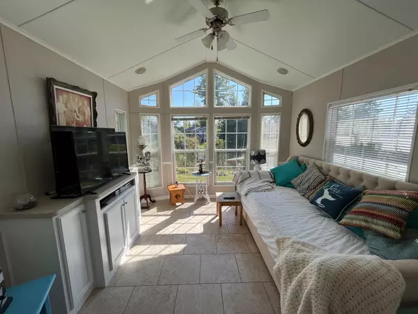 Wasaga Beach, ON L9Z 1X7,15 Kenora TRL