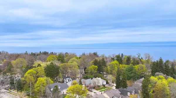 Oakville, ON L6J 3T5,117 Watson AVE