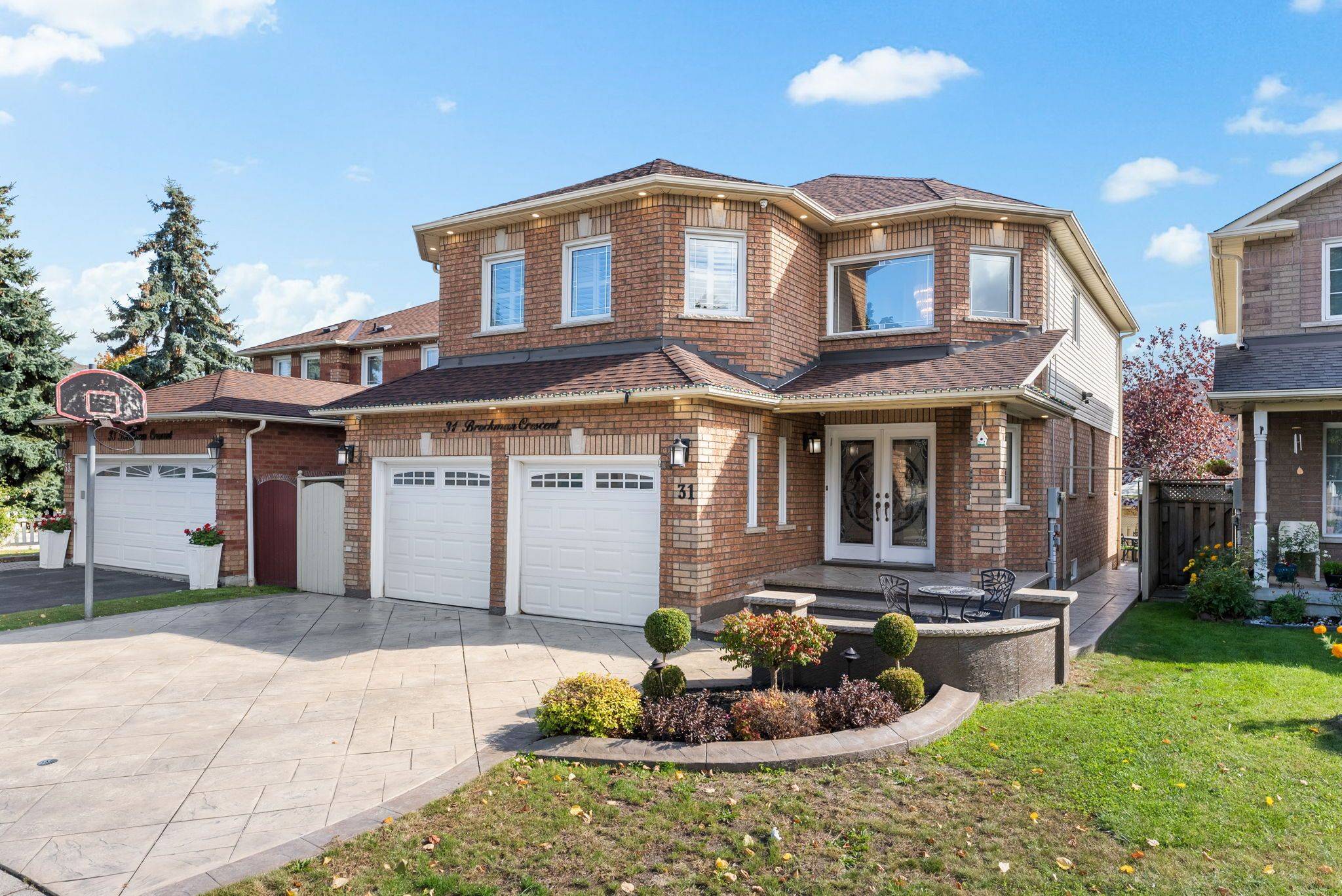 31 Brockman CRES, Ajax, ON L1T 4B3