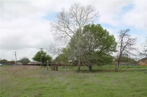 Hewitt, TX 76643,1725 W Spring Valley Road