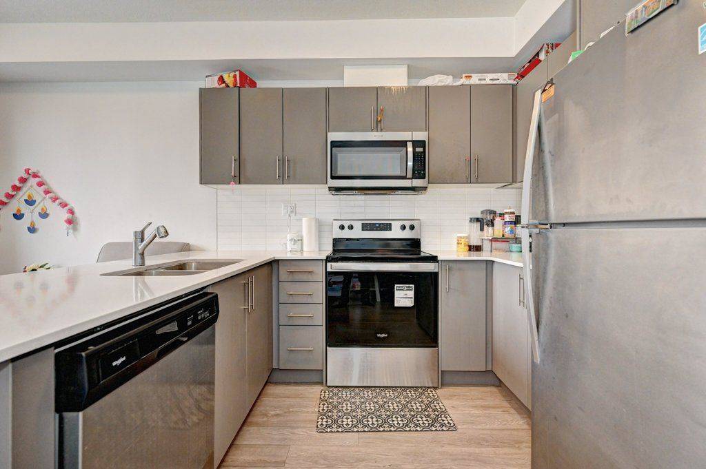 Waterloo, ON N2J 0G1,99 Roger ST #7