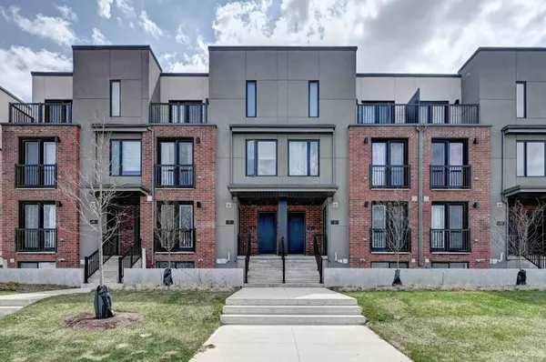 99 Roger ST #7, Waterloo, ON N2J 0G1