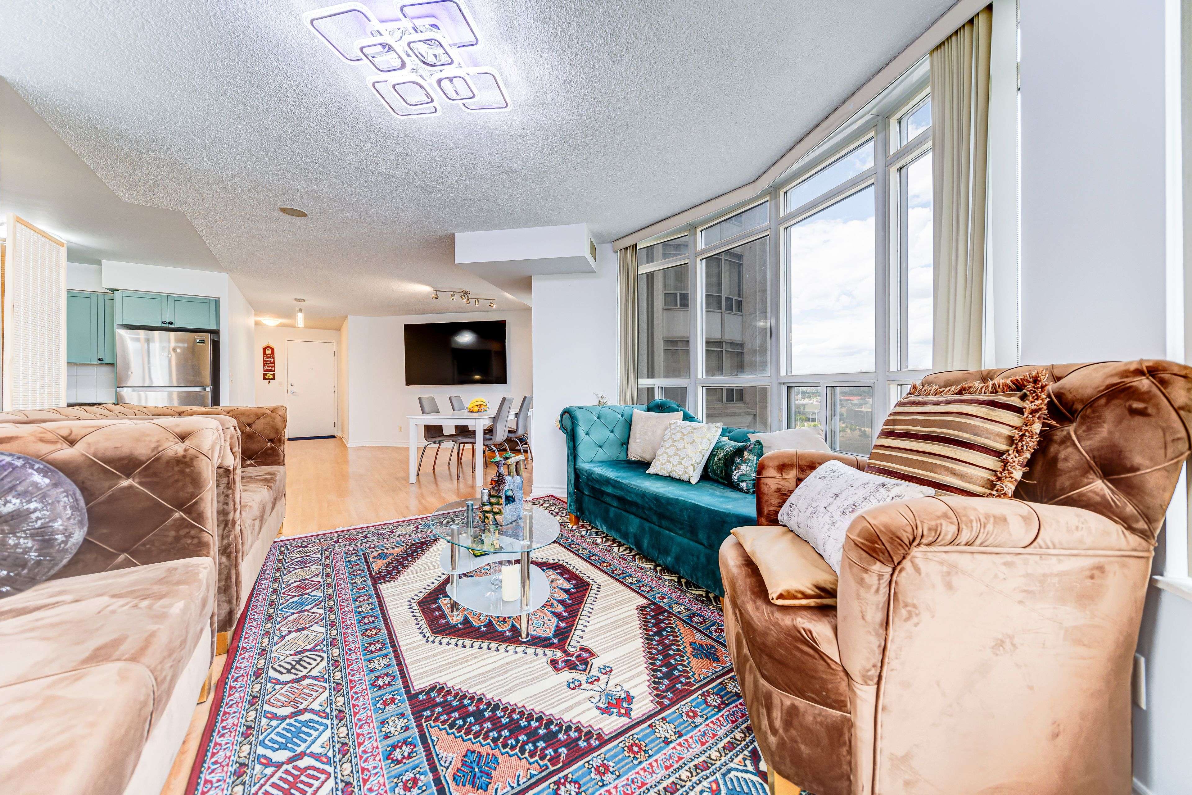 Mississauga, ON L5B 4P5,3888 Duke Of York BLVD #1225