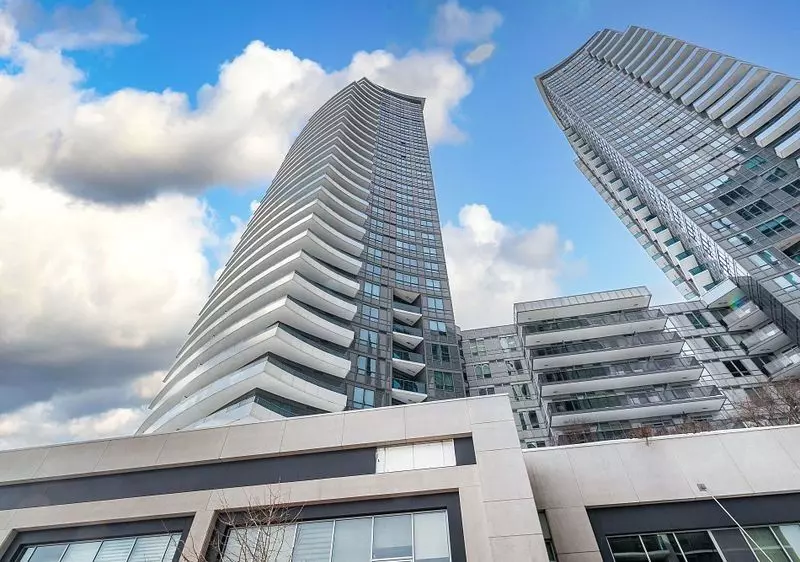 Markham, ON L3T 0C8,7161 Yonge ST ##2232