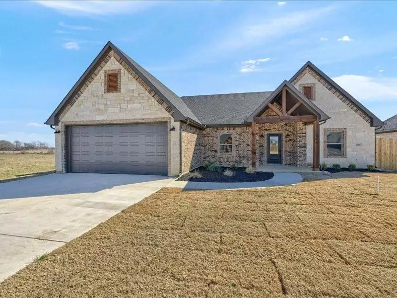 Collinsville, TX 76233,900 Mary Lee Lane