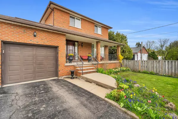 Hamilton, ON L8J 2S8,6 Leckie AVE