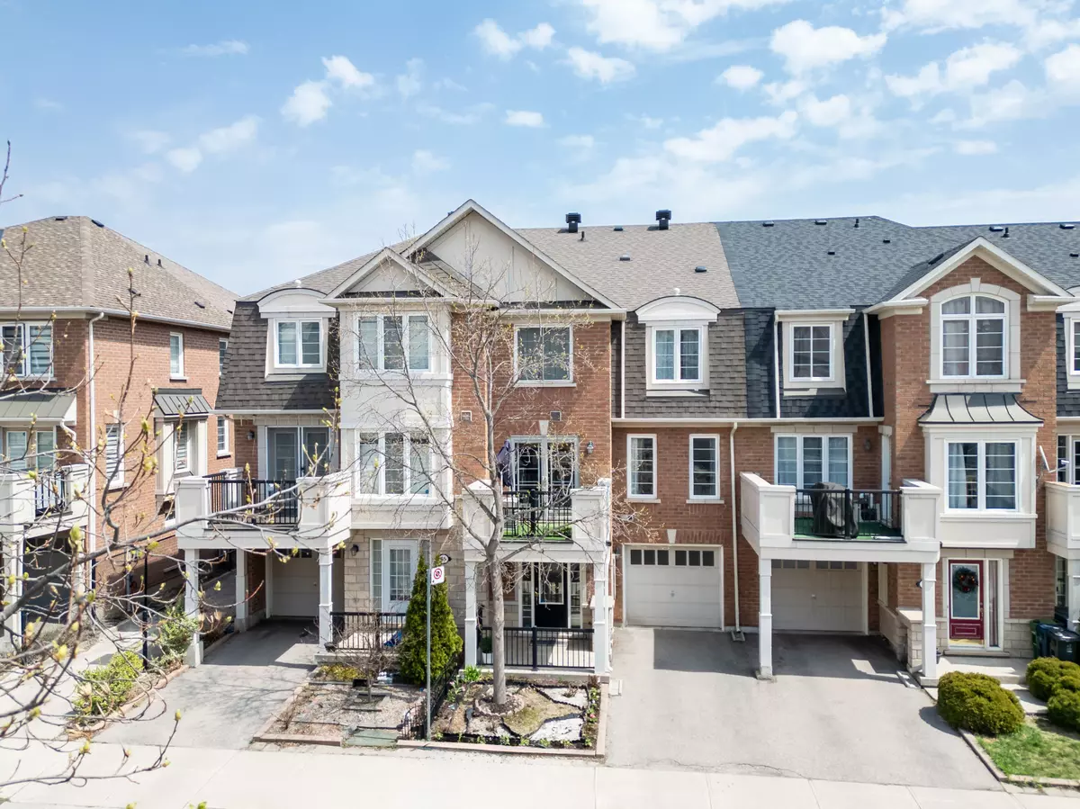 Toronto E04, ON M1L 0B8,63 Mendelssohn ST