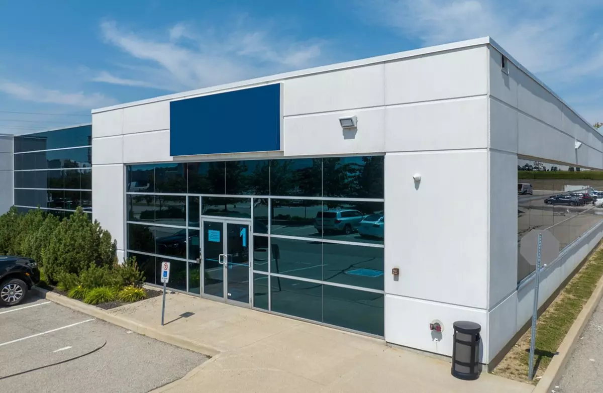 Mississauga, ON L5N 8C2,2360 Meadowpine BLVD #1