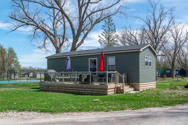 657 Thunder Bridge RD #27, Kawartha Lakes, ON K9V 4R1