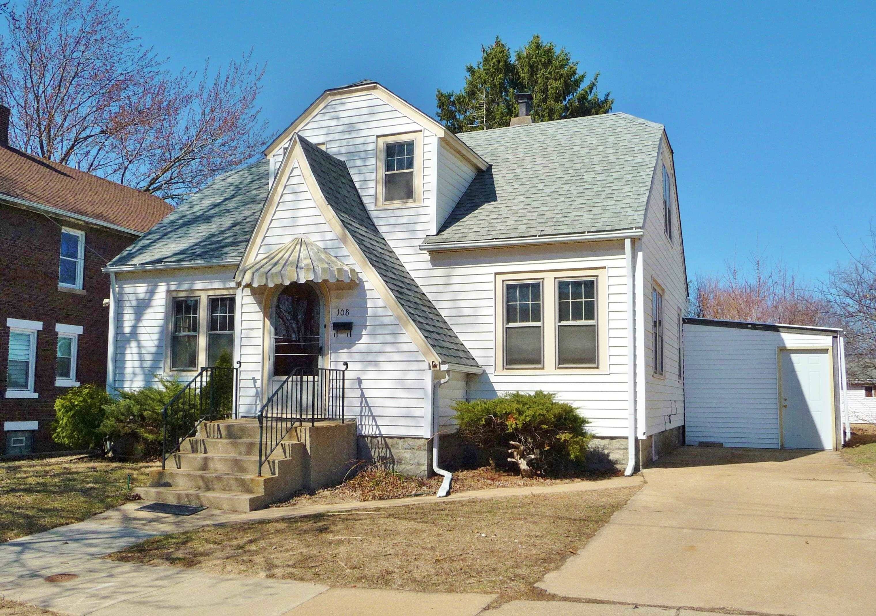 108 Buckbee Street, Rockford, IL 61104