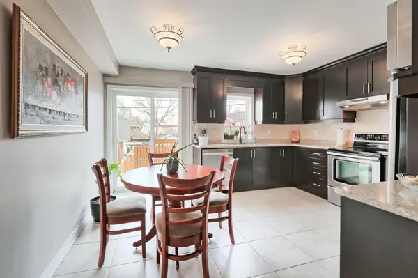 Toronto W03, ON M6M 4E2,23A Yarrow RD