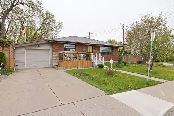 Hamilton, ON L8K 4Y3,71 Montrose AVE