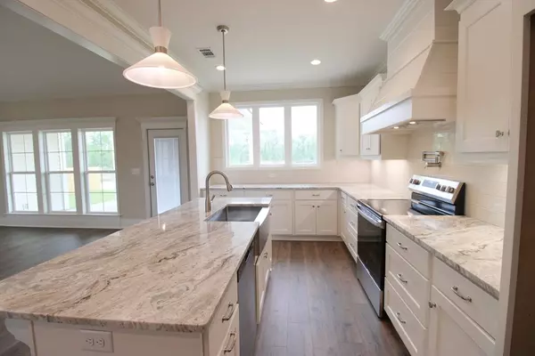 Hahira, GA 31632,3923 Lu Lane