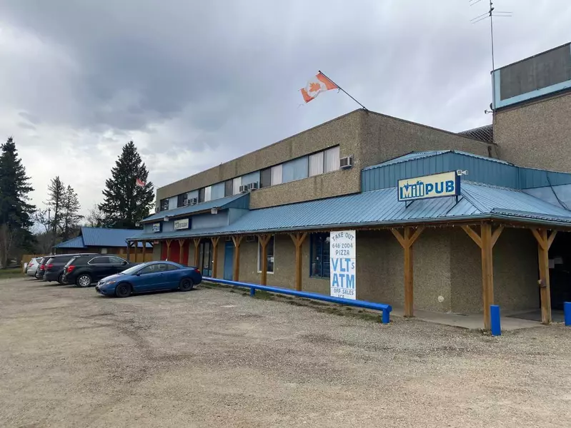 306 3rd ST, Blue Ridge, AB T0E 0B0
