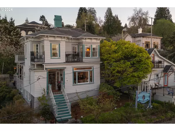 817- 847 EXCHANGE ST, Astoria, OR 97103