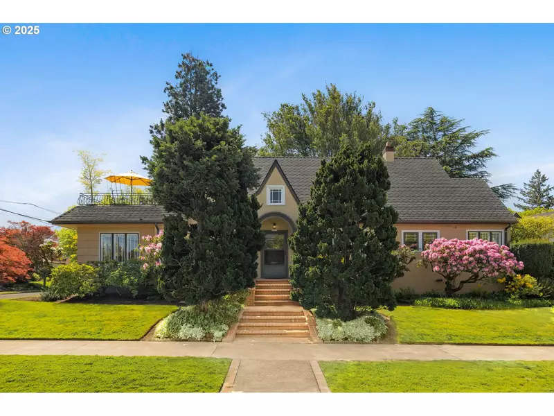 2130 NE KLICKITAT ST, Portland, OR 97212