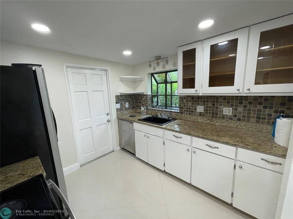 Fort Lauderdale, FL 33312,550 SW 14th Ave