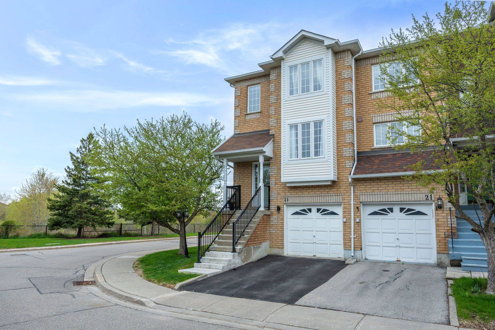 Brampton, ON L6X 4R1,9800 Mclaughlin RD #23
