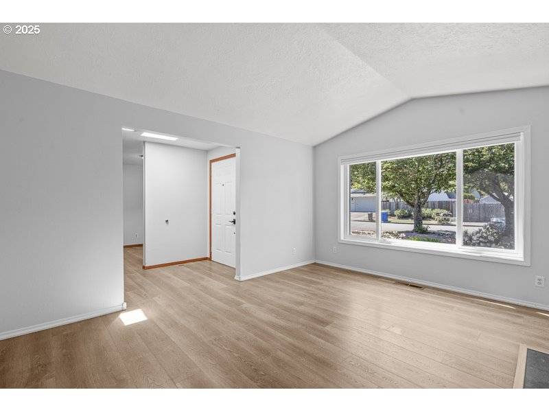 Salem, OR 97306,5270 FAIRCREST CT SE