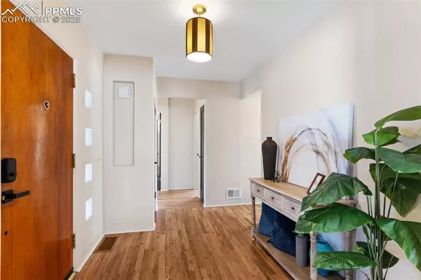 Colorado Springs, CO 80907,2030 N El Paso ST