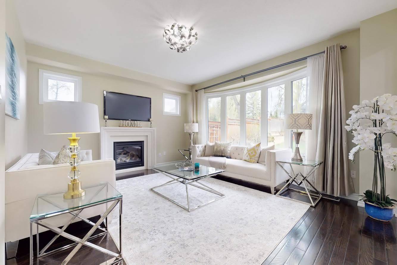 Pickering, ON L1W 0A8,571 Maitland DR
