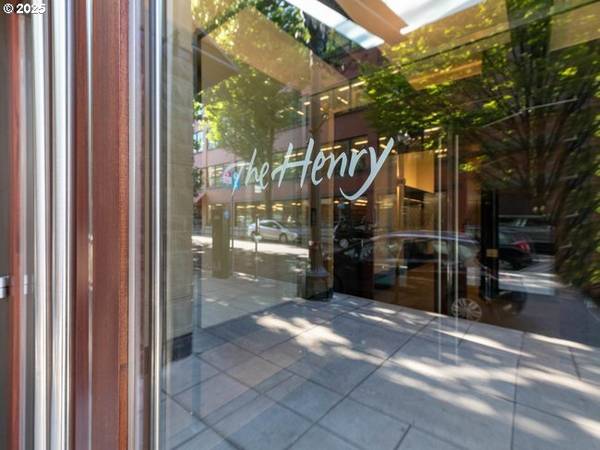 1025 NW COUCH ST #1415, Portland, OR 97209